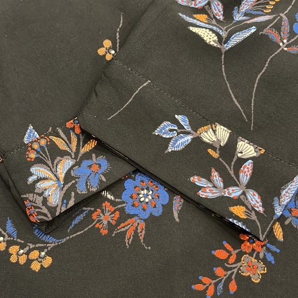 H&M Black Blue Floral Shift Dress High Neck Tie Bell Sleeves Size 8 - Picture 9 of 12